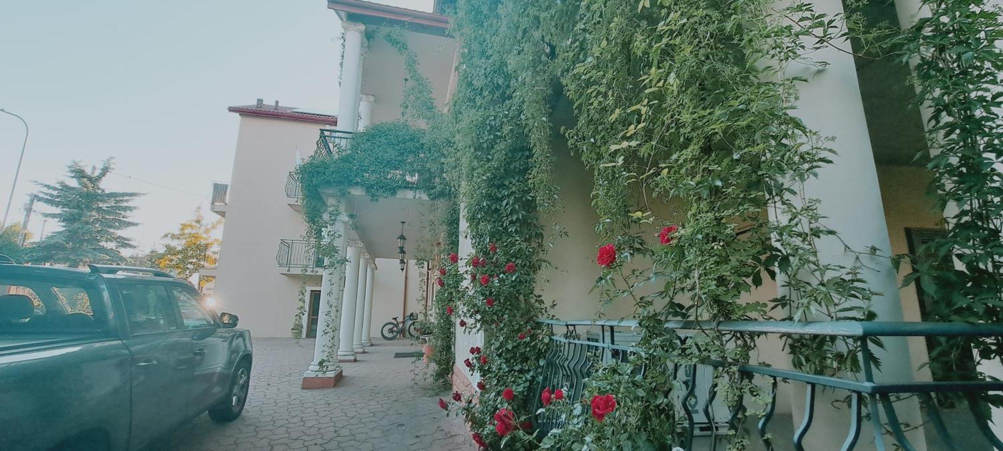 Hotel Rezydencja Rosa Przemyśl Eksteriør bilde